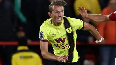 Fenerbahçe'ye transferde dev rakip: Masadaki rakam belli oldu Fenerbahçe'ye transferde dev rakip: Masadaki rakam belli oldu