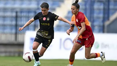 Kadın Futbol Süper Ligi'nde şampiyonluk düğümü son hafta çözülecek