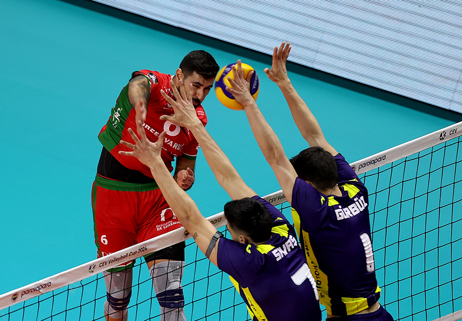 Fenerbahçe Parolapara CEV Kupası'nda yarı finalde