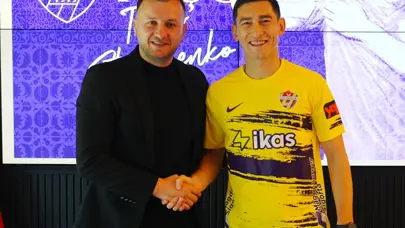 15 yıl forma giydiği takımdan ayrıldı ve Eyüpspor'a imza attı