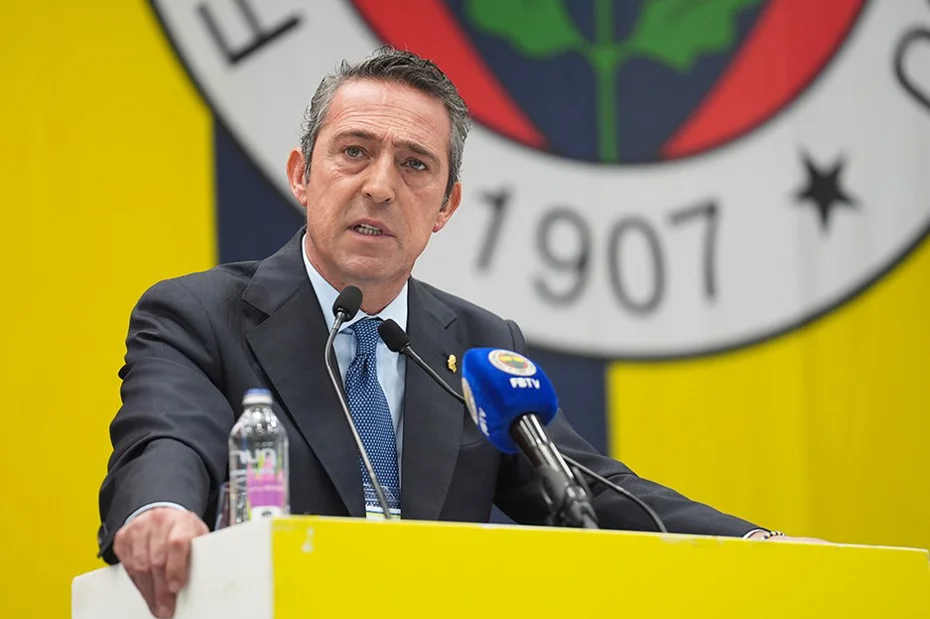 Fenerbahçe'de benzeri görülmemiş kıyım: Tam 16 futbolcu, aralarında kimler yok ki - 1