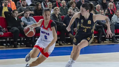 Fenerbahçe Opet deplasmanda farklı kazandı