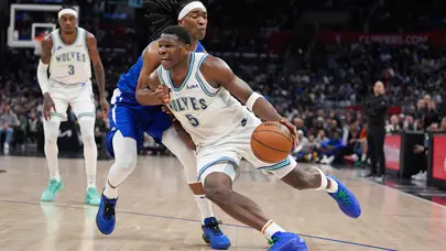 Minnesota Timberwolves'tan müthiş geri dönüş: 22 sayı geriden gelerek kazandılar