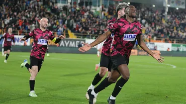 Alanyaspor evinde iki golle kazandı: İç sahada üst üste üçüncü galibiyet