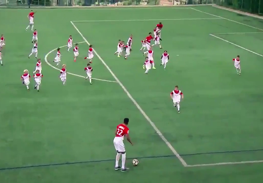 Monaco'nun 5 futbolcusu, 55 çocuğa karşı