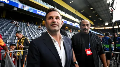 Okan Buruk'tan hakem tepkisi: "Rövanşa da Azeri hakem atasınlar"