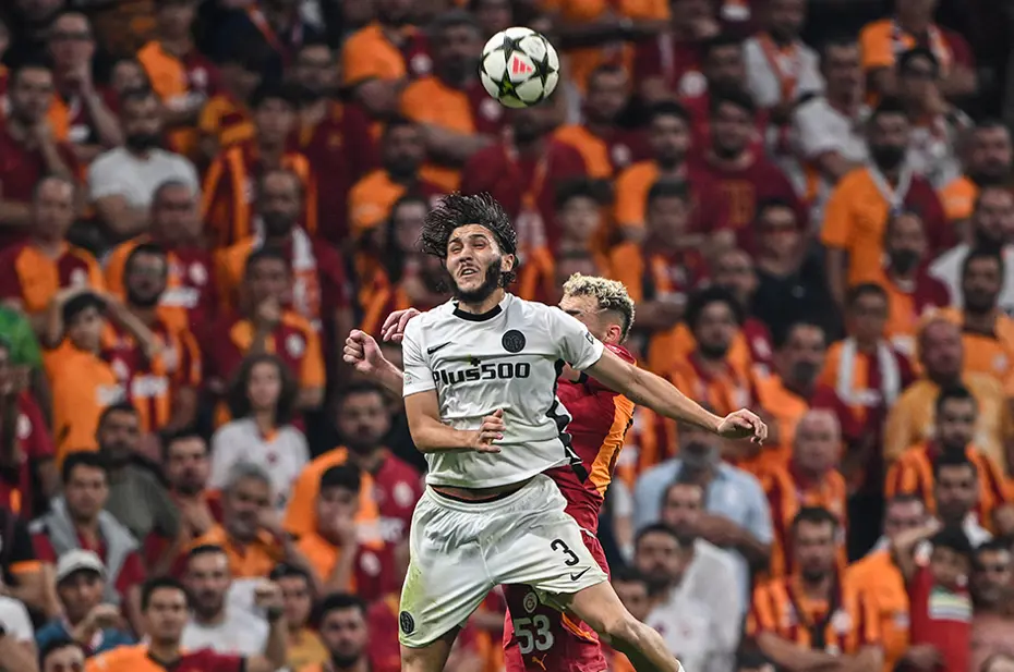 Sol beke Jaouen Hadjam sürprizi: Galatasaray maçının yıldızlarındandı - 6 Sol beke Jaouen Hadjam sürprizi: Galatasaray maçının yıldızlarındandı - 6