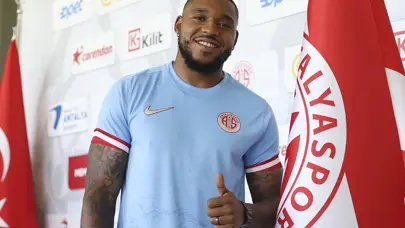 Britt Assombalonga 6 ay aradan sonra Süper Lig'e döndü