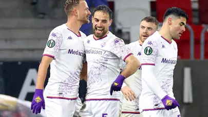 7 gollü çılgın düelloda kazanan Fiorentina