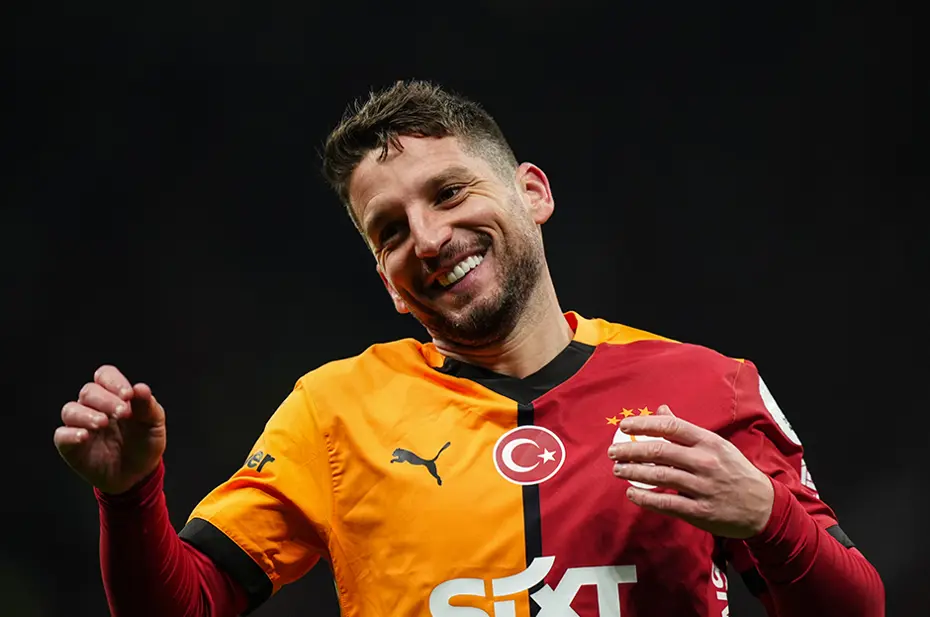 Galatasaray'da Mertens gelişmesi: Sakatlığı ciddi mi? - 5 Galatasaray'da Mertens gelişmesi: Sakatlığı ciddi mi? - 5