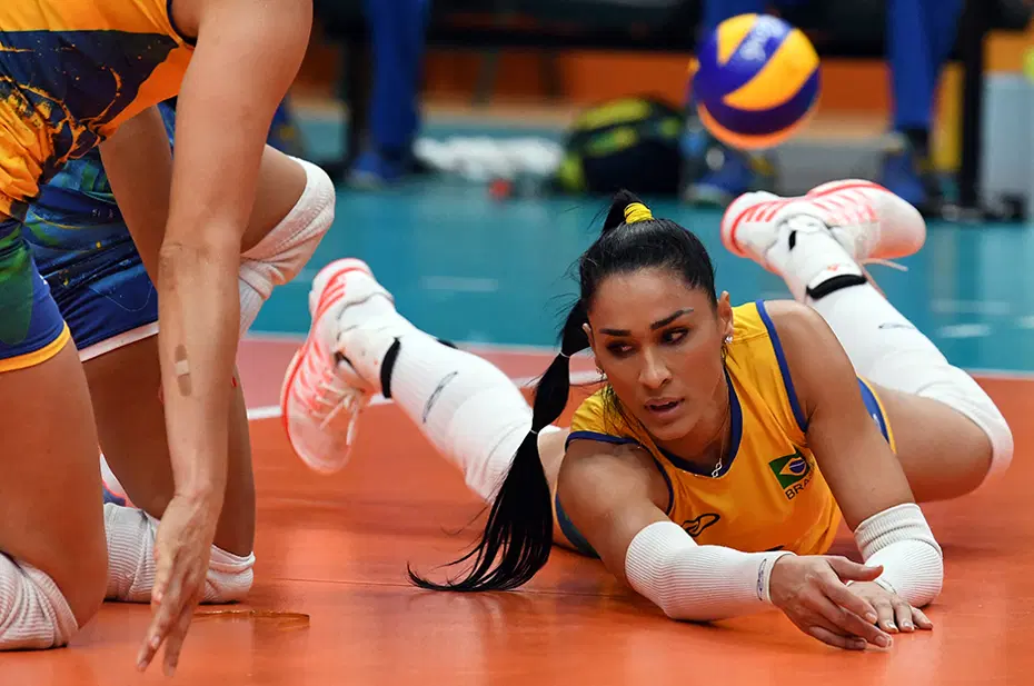 Dünyanın en zengin kadın voleybolcuları belli oldu: Zehra Güneş ve Ebrar Karakurt da listede - 4