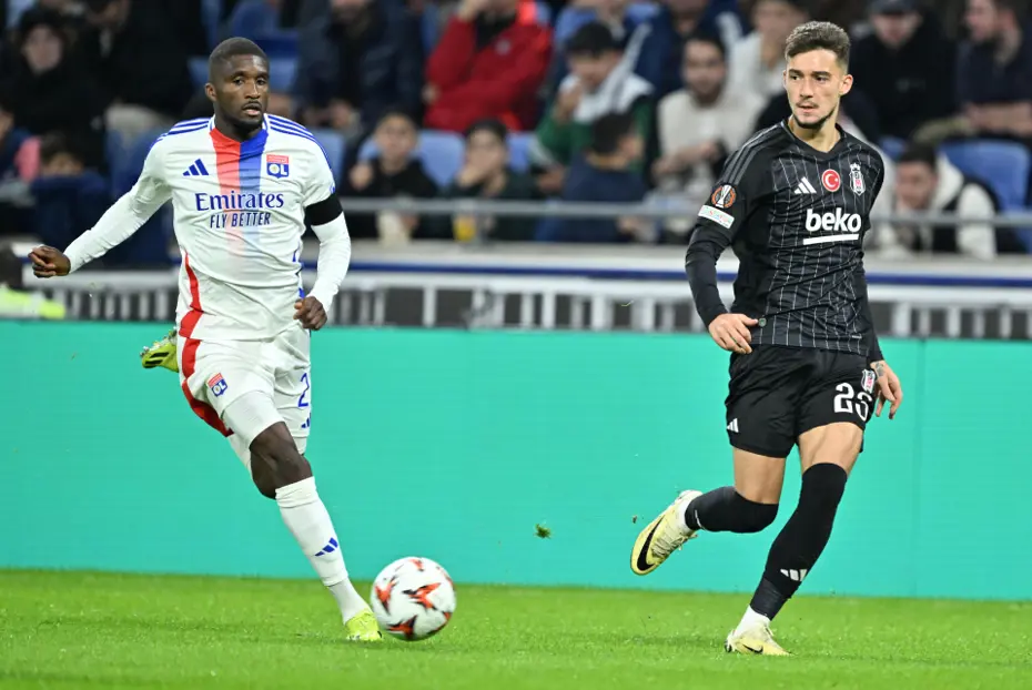 Nihat Kahveci maç sonu Beşiktaşlı futbolcuya seslendi: "Kaseti al, sakla" - 3