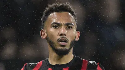 Fenerbahçe'nin gündemindeki Lloyd Kelly için Newcastle United'dan resmi açıklama