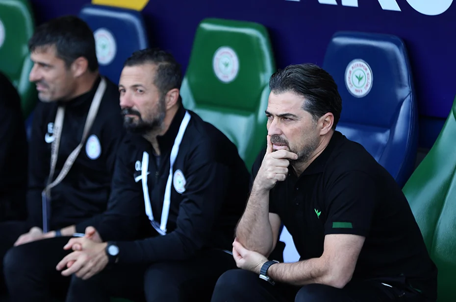 Süper Lig'de olay maç: 45 dakikada başlarına gelmeyen kalmadı! - 1