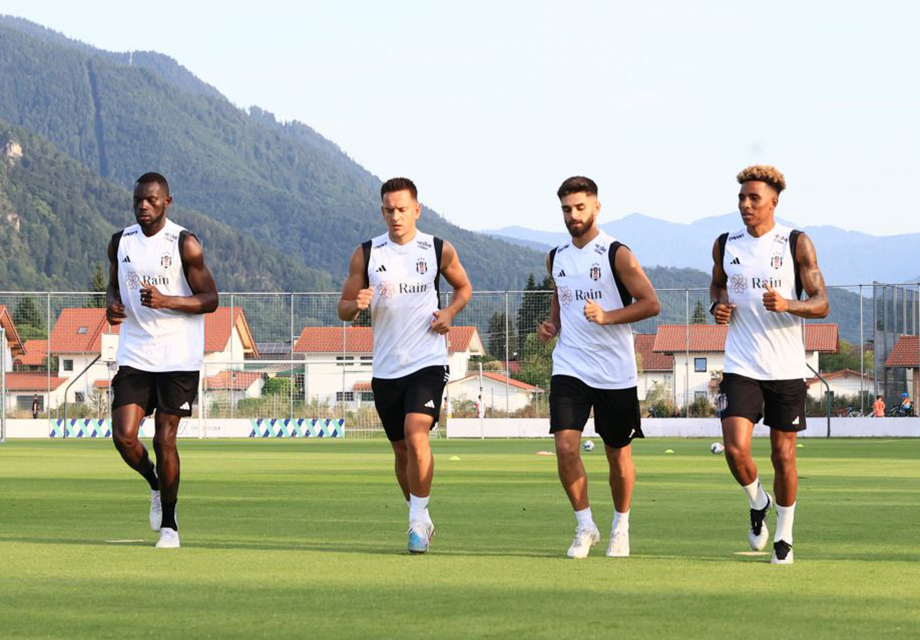Beşiktaş, Almanya kampındaki ilk antrenmanını gerçekleştirdi