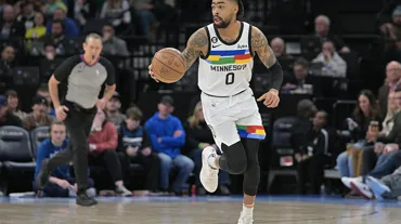 D'Angelo Russell, Lakers'a döndü! NBA'de 3 takımlı takas