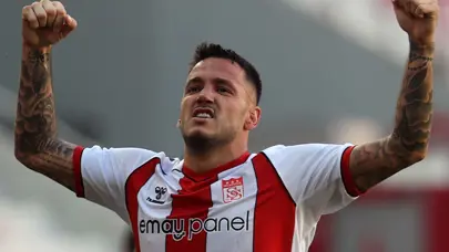 Sivasspor küme düştü olanlar oldu: Rey Manaj'dan Rıza Çalımbay'a olay sözler