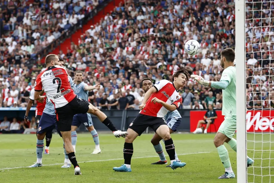 Dünyanın en sert atmosferine sahip stadyumları açıklandı: Türk takımı zirvede - 4 Dünyanın en sert atmosferine sahip stadyumları açıklandı: Türk takımı zirvede - 4