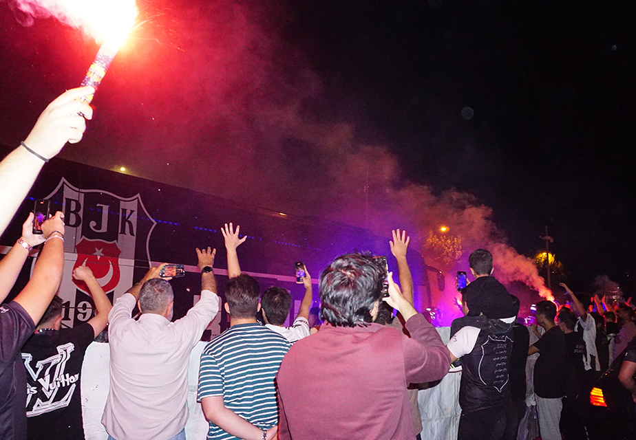 Beşiktaş kafilesi Kayseri'de coşkuyla karşılandı