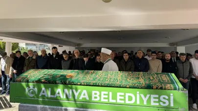 Maç oynanırken rahatsızlanarak vefat eden Galatasaray taraftarı Selçuk Tuncer, toprağa verildi
