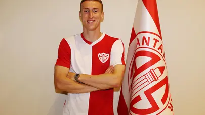 Nuri Şahin ikna etti, Antalyaspor'a imza attı