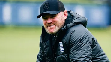 Wayne Rooney ilk transferini eski Manchester Unitedlı ile yapabilir