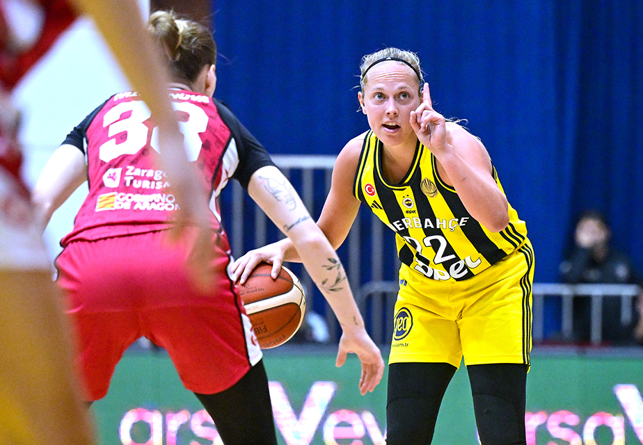 Fenerbahçe Opet, EuroLeague'e 2'de 2 yaparak başladı