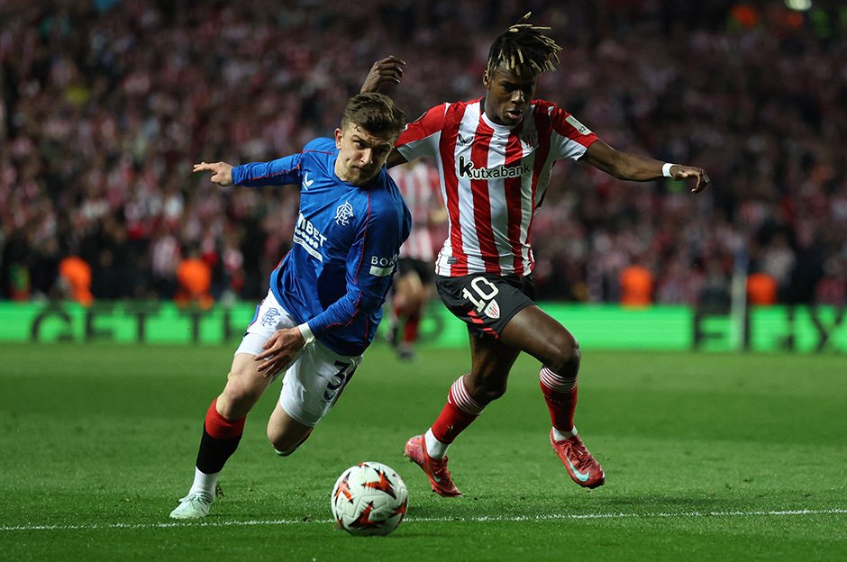 Rangers 10 kişi direndi, tur ümidini sürdürdü