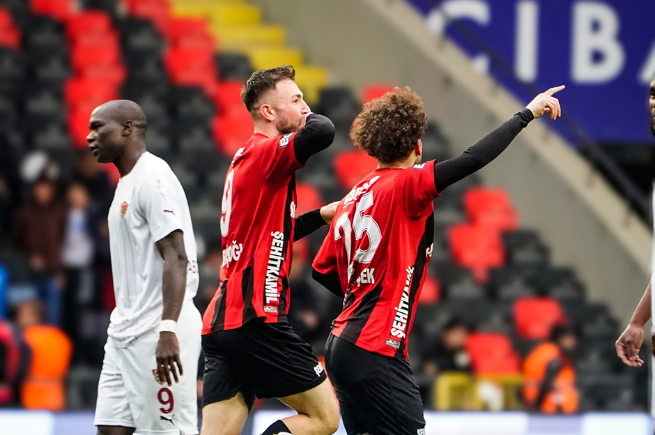 Halil Dervişoğlu, Gaziantep FK'ya galibiyeti getirdi
