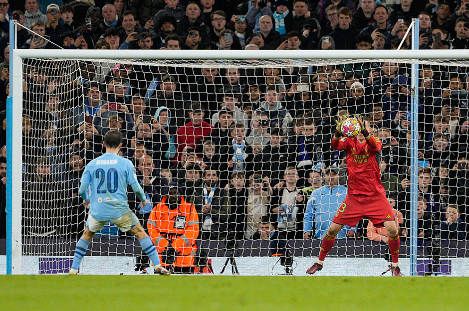 Şampiyonlar Ligi'nde geceye damga vuran an: Bernardo Silva'nın penaltısı gündem oldu