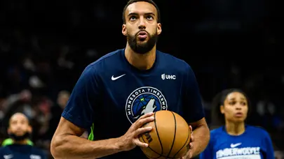 NBA | Takım arkadaşına saldıran Rudy Gobert'e ceza