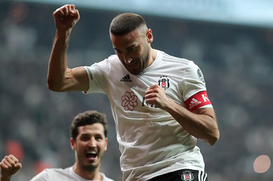 Beşiktaş'tan Cenk Tosun'a yeni sözleşme - 8 Beşiktaş'tan Cenk Tosun'a yeni sözleşme - 8