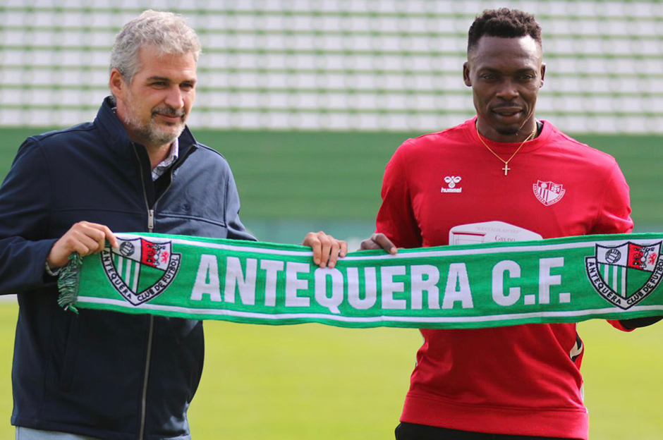 Fenerbahçe'nin eski kalecisi Kameni'den bir sürpriz transfer daha! Cibuti ve Andorra'dan sonra...