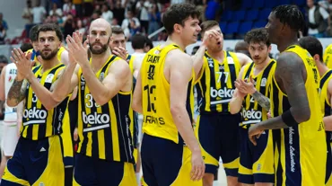 Fenerbahçe Beko, Türkiye Sigorta Basketbol Süper Ligi play-off turunda yarı finale yükseldi