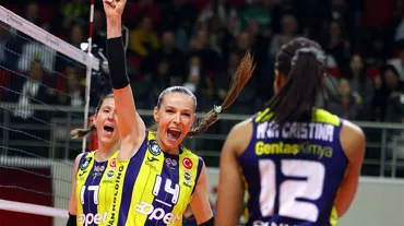 Fenerbahçe Opet, CEV Şampiyonlar Ligi'nde çeyrek finalde