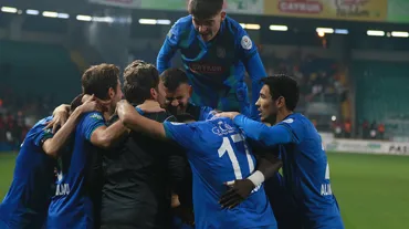 (Maç Özeti ) Çaykur Rizespor'dan seri galibiyetler: Kayseri'yi 3 golle yendi