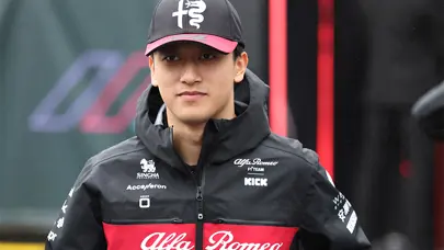 Alfa Romeo'dan Guanyu Zhou'ya yeni sözleşme