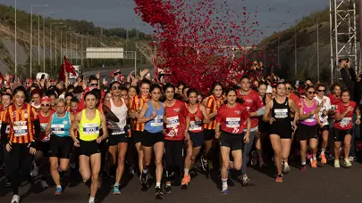 Cumhuriyetin 100. Yılı, Yavuz Sultan Selim Köprüsü’nde ‘Cumhuriyet Kadınları Koşusu’yla Kutlandı