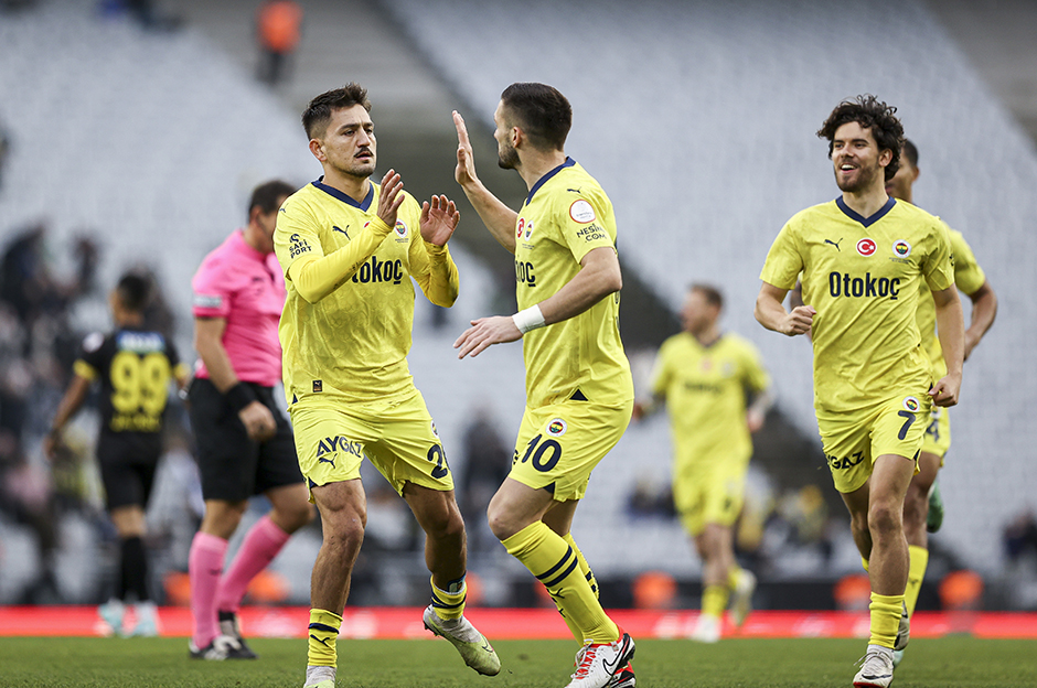 Cengiz Ünder şov yaptı, Fenerbahçe farka koştu