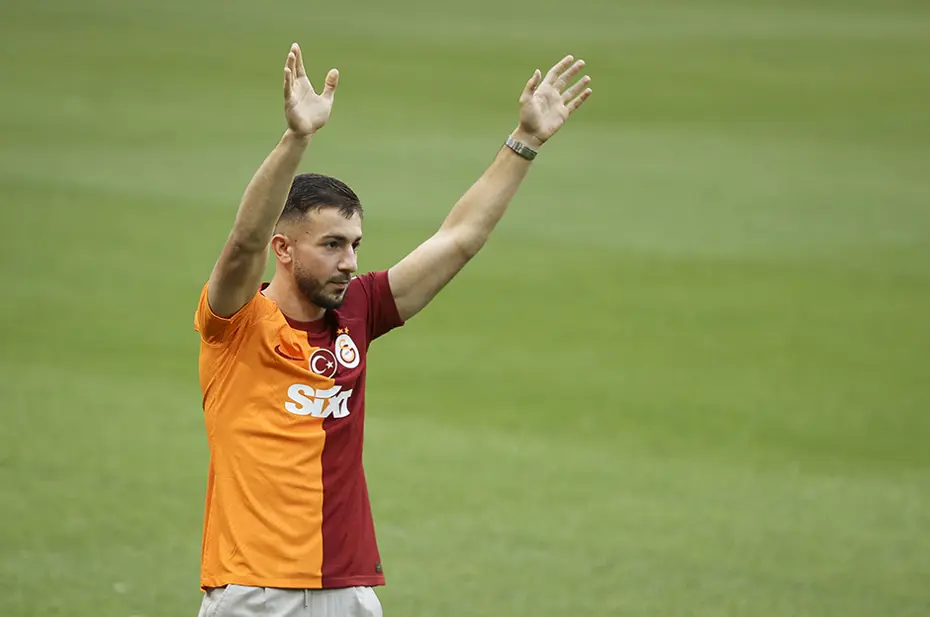 Alex de Souza, Galatasaray'ın milli futbolcusunu transfer ediyor - 7 Alex de Souza, Galatasaray'ın milli futbolcusunu transfer ediyor - 7