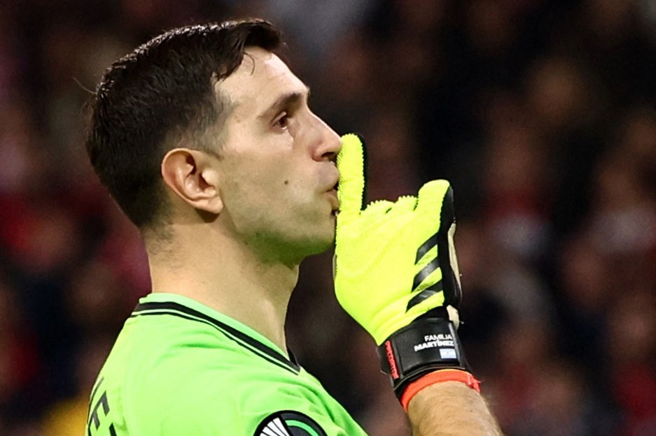 Fenerbahçe'den Emiliano Martinez bombası