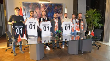 Adanaspor'da toplu imza töreni: Transferler devam edecek