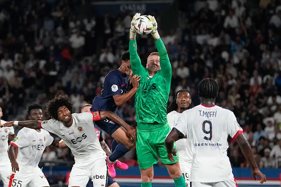 Galatasaray'a 1.99'luk kaleci: Pazarlıklar başladı - 4 Galatasaray'a 1.99'luk kaleci: Pazarlıklar başladı - 4