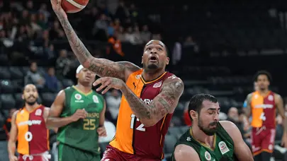 Galatasaray evinde Yalovaspor Basketbol'a geçit vermedi