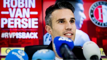 Robin van Persie'nin transferi resmen açıklandı