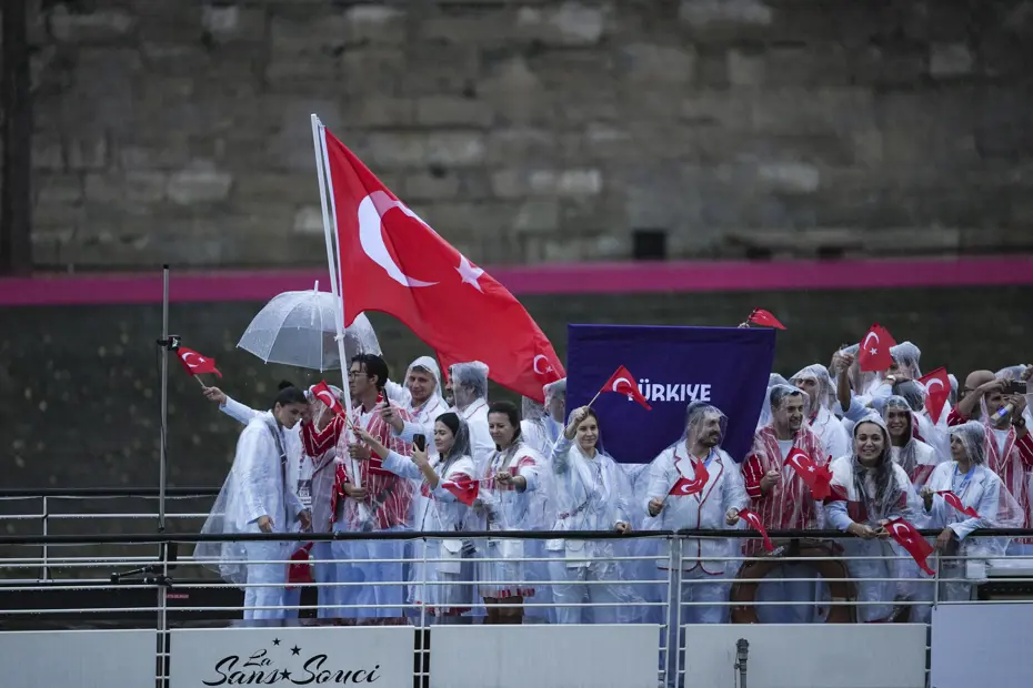 Paris 2024: Açılış töreninde Türkiye - 14 Paris 2024: Açılış töreninde Türkiye - 14