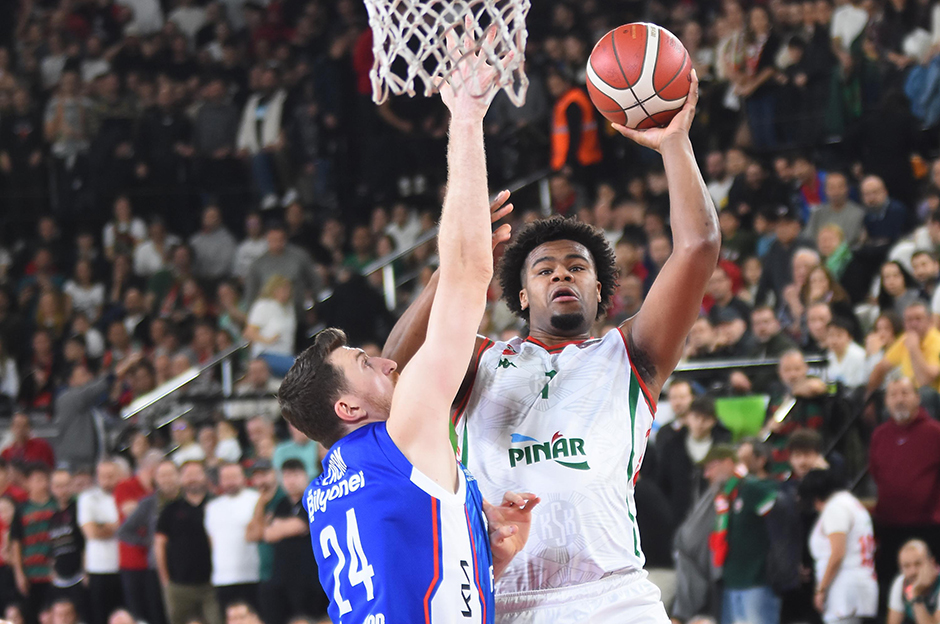 Beşiktaş'a farklı yenilen Karşıyaka'ya bir şok daha: Sezonu kapattı