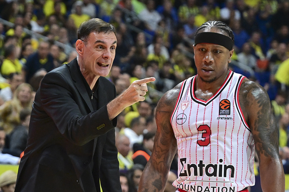 Olympiakos Başantrenörü Georgios Bartzokas: Maçın sonucunu önemli kararlar belirledi