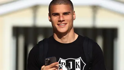 Can Bozdoğan sürprizi: Beşiktaş'ın eski yıldızı ezeli rakibe imza atabilir