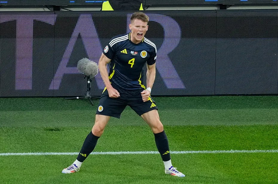 Scott McTominay transferinde Galatasaray'a rakip çıktı: Görüşmeye hazırlanıyorlar - 6 Scott McTominay transferinde Galatasaray'a rakip çıktı: Görüşmeye hazırlanıyorlar - 6